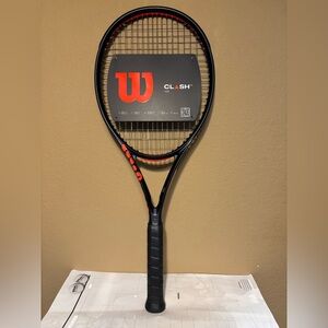 Wilson Tennis Clash 100 v3. #3 grip. One racket only. Like new.